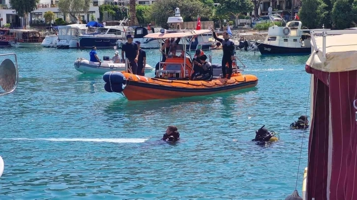 Muğla'da denizde tonlarca tonoz çıkarıldı