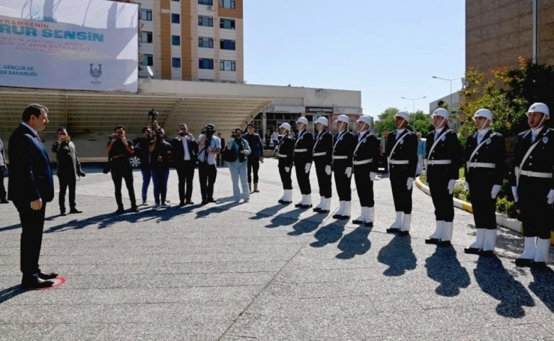 Şanlıurfa'ya atanan Vali Ayhan göreve başladı