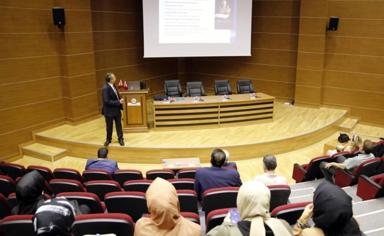 Gaziantep Üniversitesi öğrencilerine başarının sırrı anlatıldı