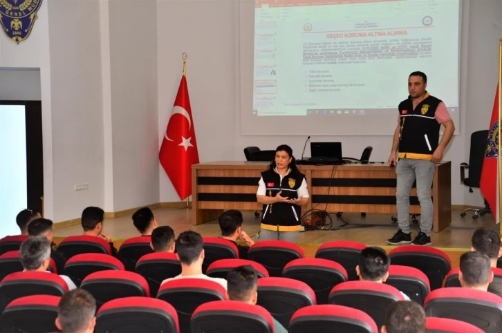 Adana da polislere kadına karşı şiddetle mücadele semineri