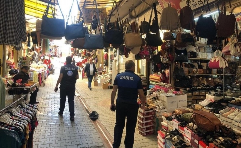 Kilis'te Kaldırım işgali yapan esnafa denetim