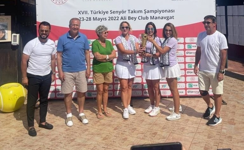 Mezitli Gençlik ve Spor Kulübü tenisçileri şampiyon oldu