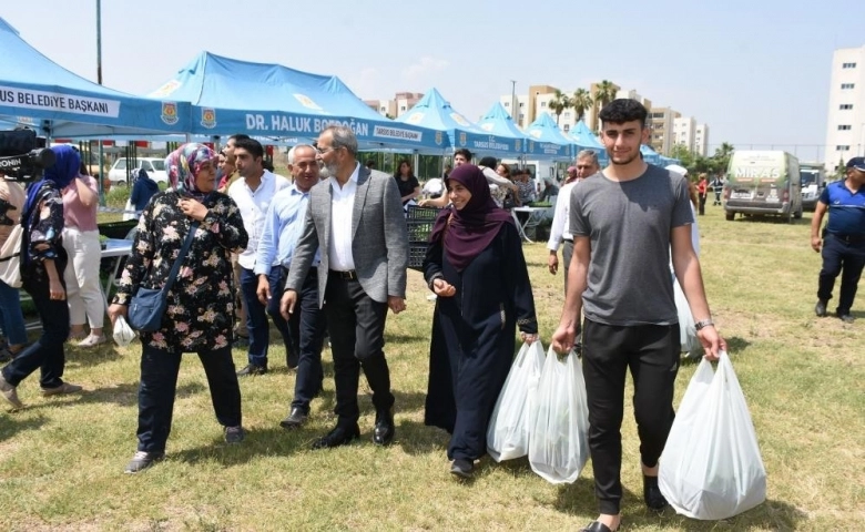 Tarsus Belediyesi, çiftçilere 2 milyon yazlık fide dağıttı