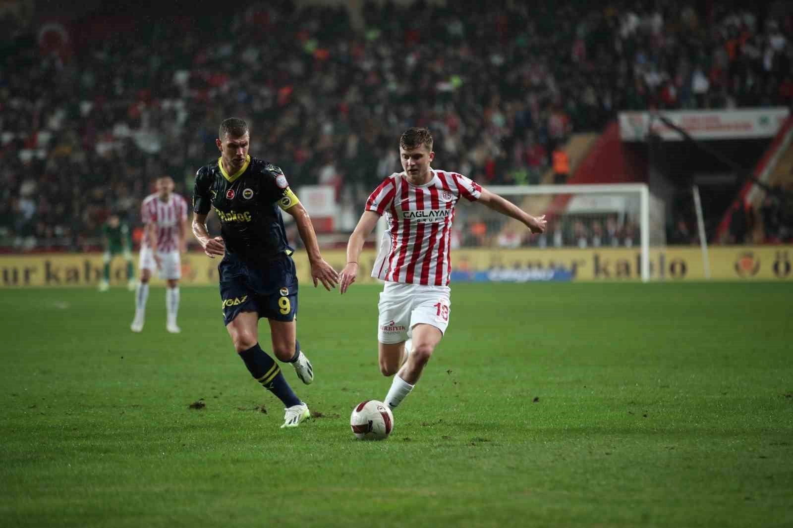 Antalyaspor: 0 - Fenerbahçe: 2