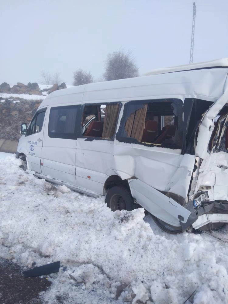 Bingöl'de trafik kazası: 7 yaralı