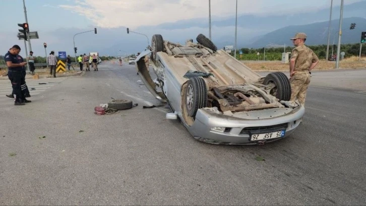 Hatay'da otomobil ters döndü: 1 ölü, 3 yaralı