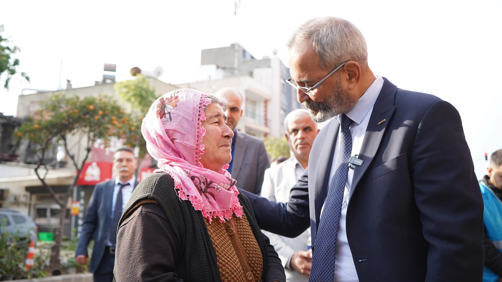 Tarsus’ta kalıcı eserleri ile bir döneme imza koyan başkan Bozdoğan’a yoğun ilgi