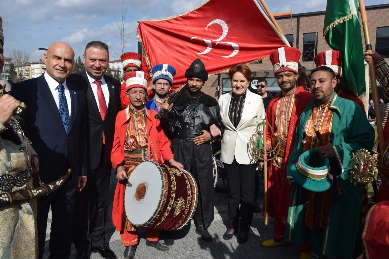 Meral Akşener: " 2028’de herkesin eteği tutuşacak "