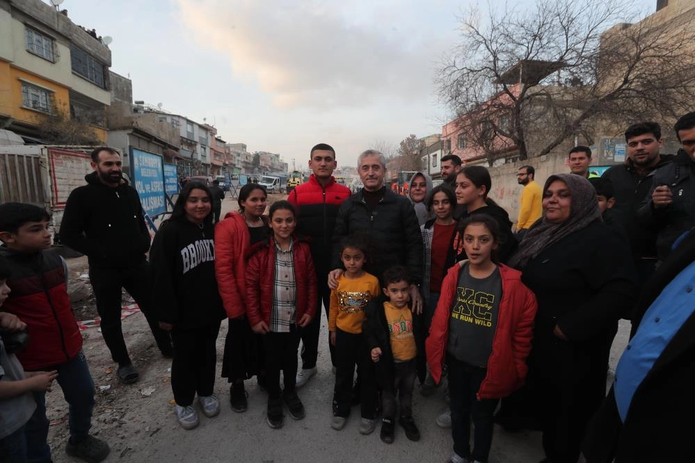 Şahinbey Belediye Başkanı Tahmazoğlu vatandaşlarla iç içe