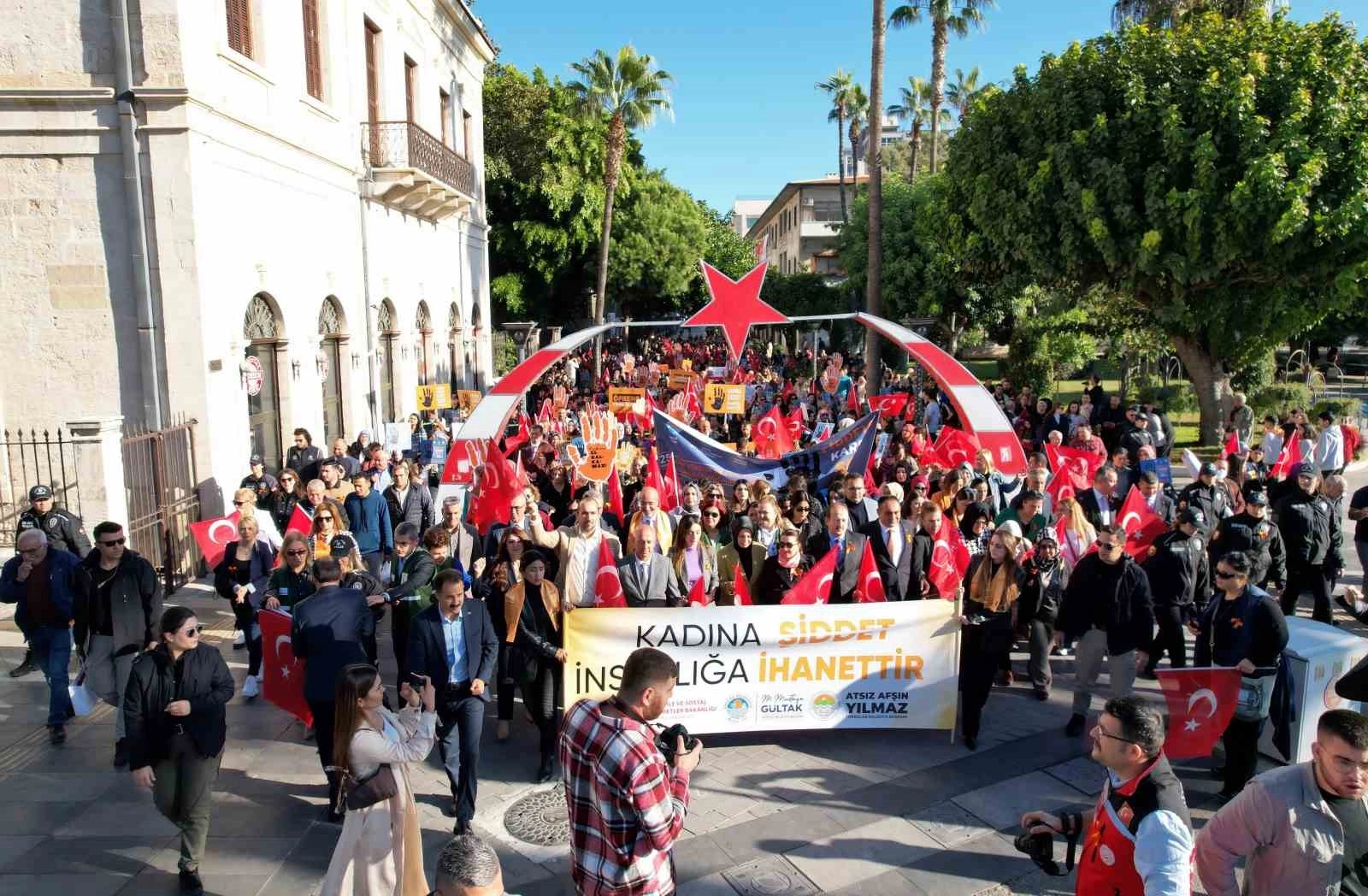 Türkiye, Küresel demokrasi de bakın kaçıncı sırada