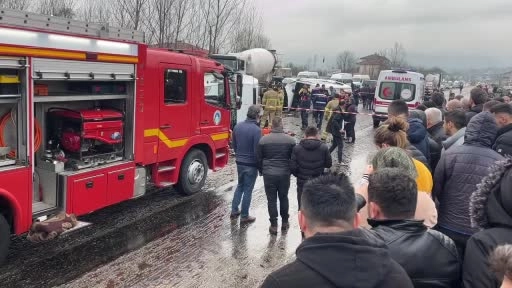 Bartın’da işçi servisleri kaza yaptı: 1 ölü, 27 yaralı