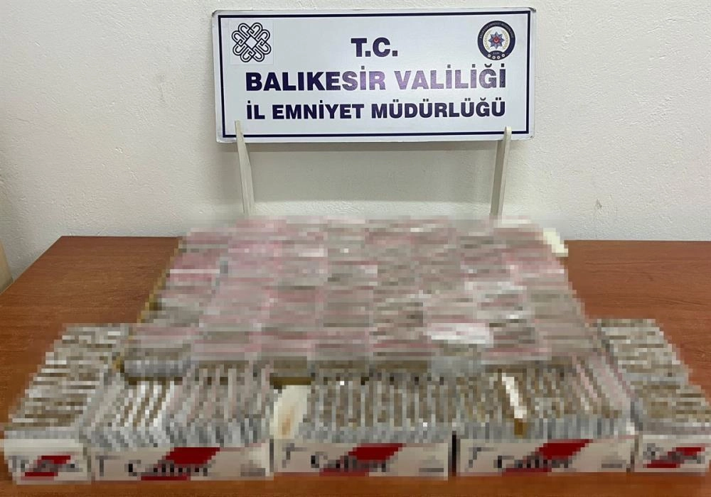 Balıkesir'de 5 bin 980 adet kaçak makarona  ele geçirildi