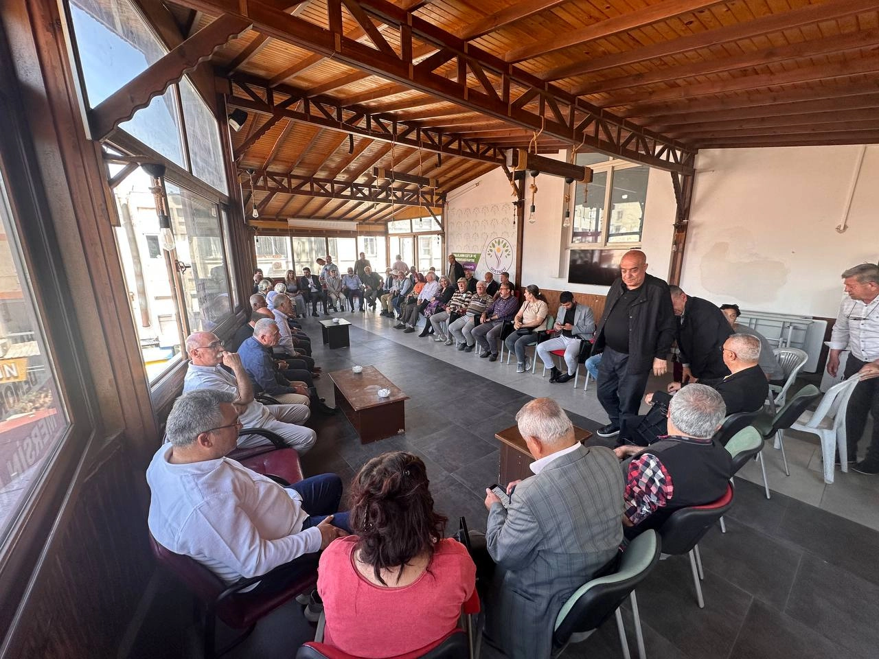 Mersin’de Emek ve Demokrasi Güçlerinden DEM Parti’ye tebrik ve dayanışma ziyareti