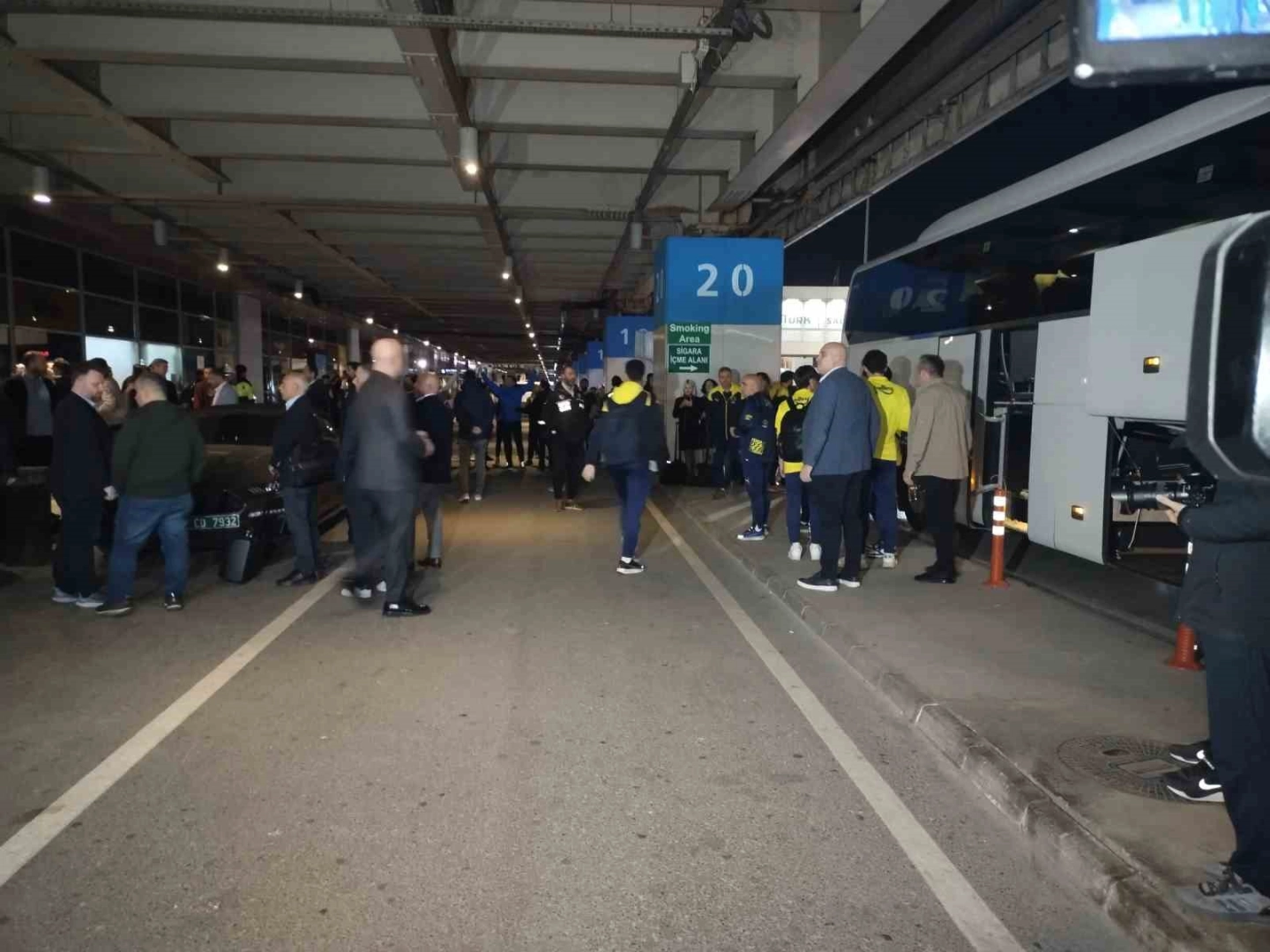 Fenerbahçe kafilesi İstanbul’a iniş yaptı