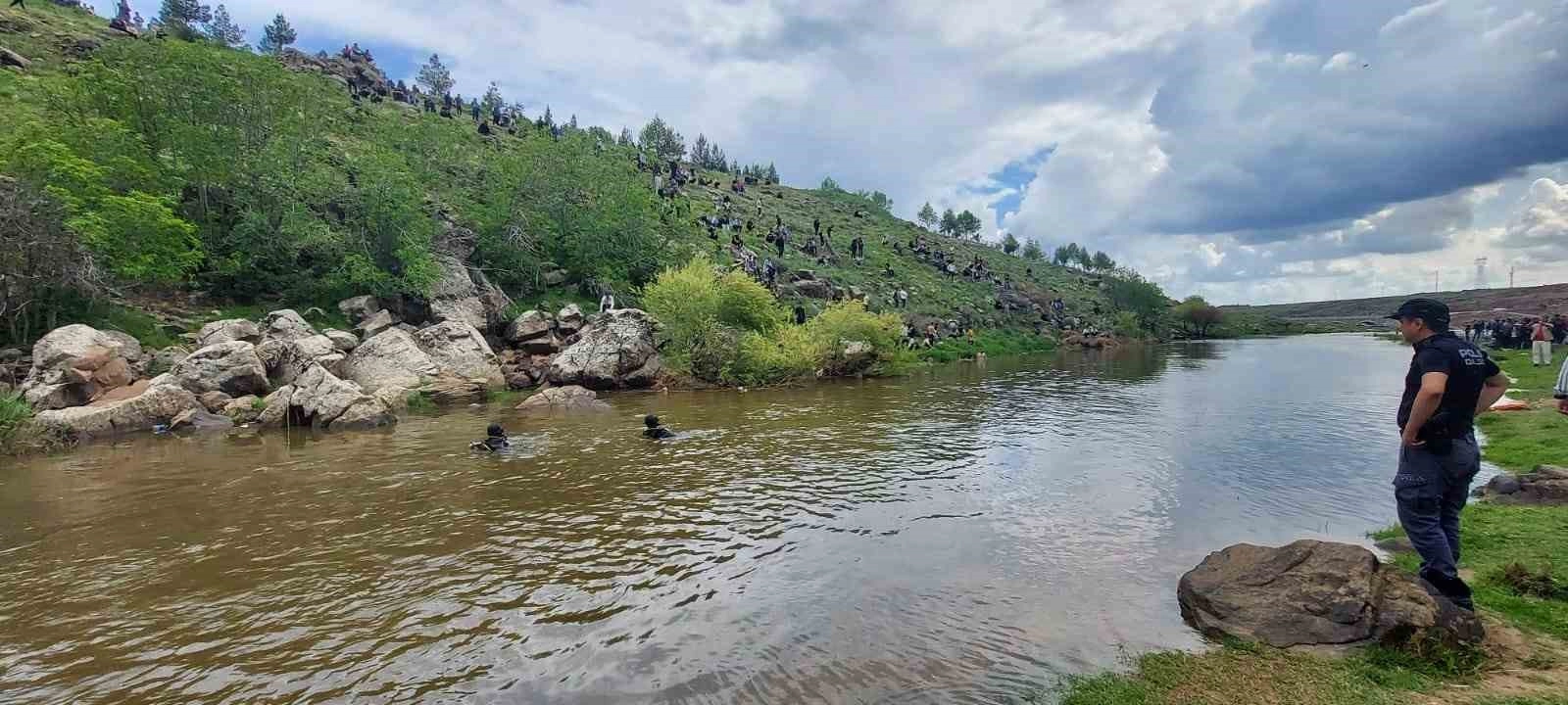 Şanlıurfa’da suya giren çocuk boğuldu