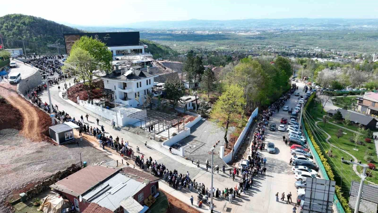 Kocaeli’nin yarım asırlık hayaliyle zirveye taşındılar: 114 bin kişi akın etti