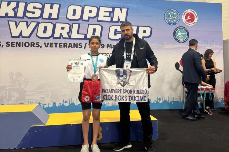 Pazaryerili sporcu Kick Boks Dünya kupasında 3.oldu