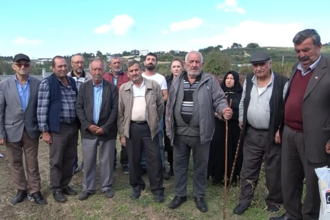 Dolandırıcılıkta sınır yok, Bursa da  emlakçı adı altında köylülerin arazilerine çöktüler iddiası