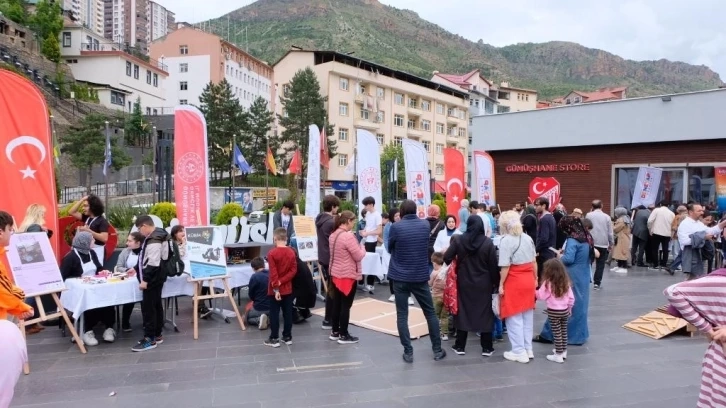 Gümüşhane’de geleceğin yazılımcıları projelerini sergiledi