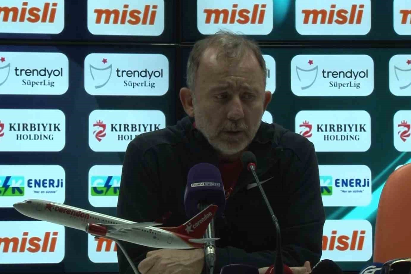 Antalyaspor'da ayrılık, Sergen Yalçın: “Bugün itibarıyla takımdan ayrılıyoruz”