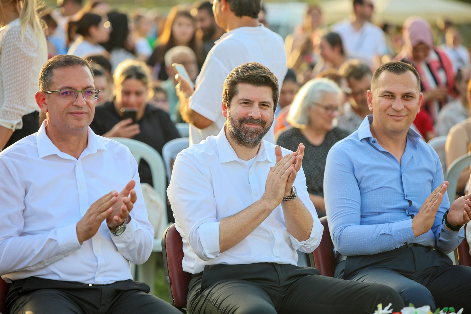 Tarsus'ta minik mezunlardan renkli kutlama