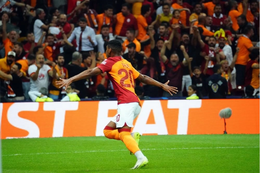 Galatasaray’ın Brezilyalı futbolcusunun attığı gol sezonun gölü seçildi  