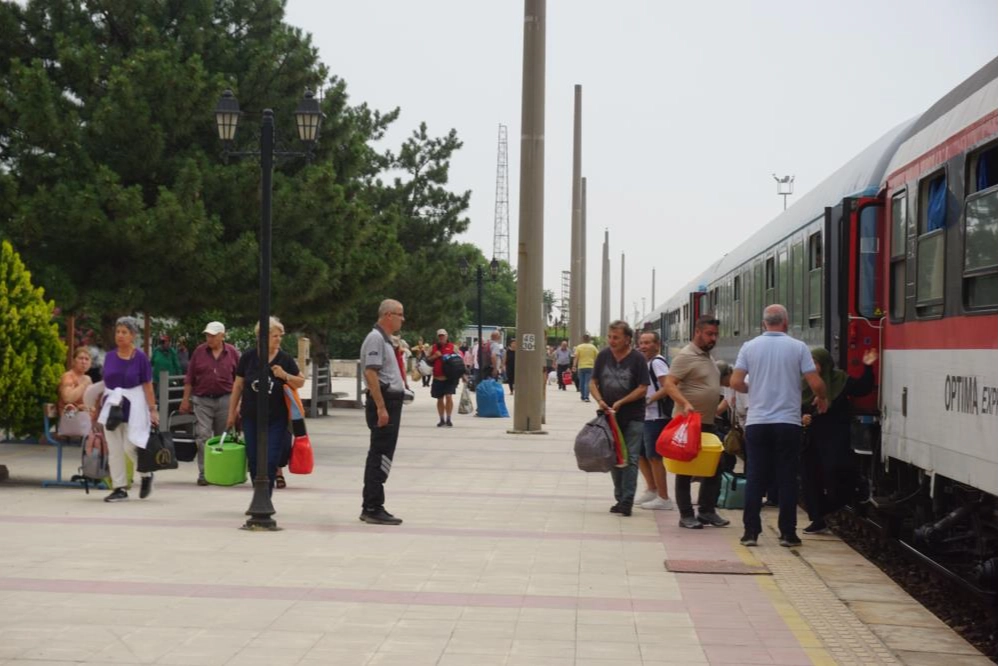 Türkiye'ye akın akın geliyorlar