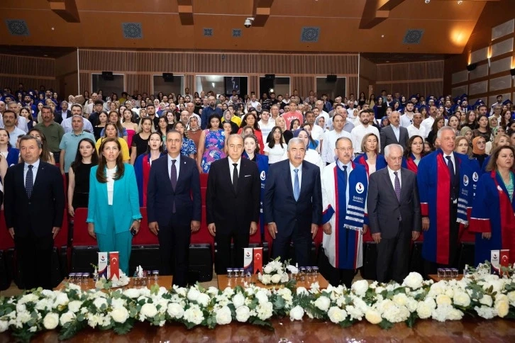 SANKO Üniversitesi’nde mezuniyet heyecanı