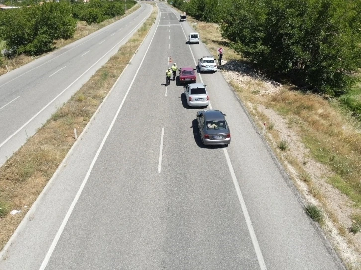 Polis dronlu bayram denetimi yapıyor