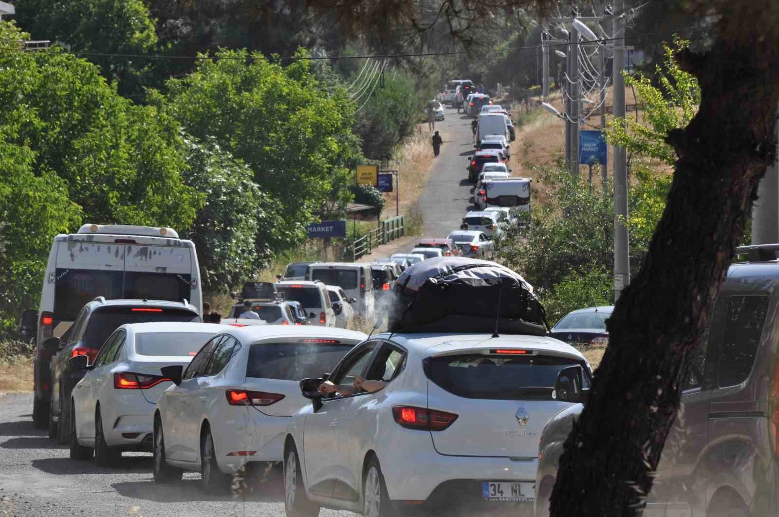 Edirne Saros Körfezi tatilci doldu