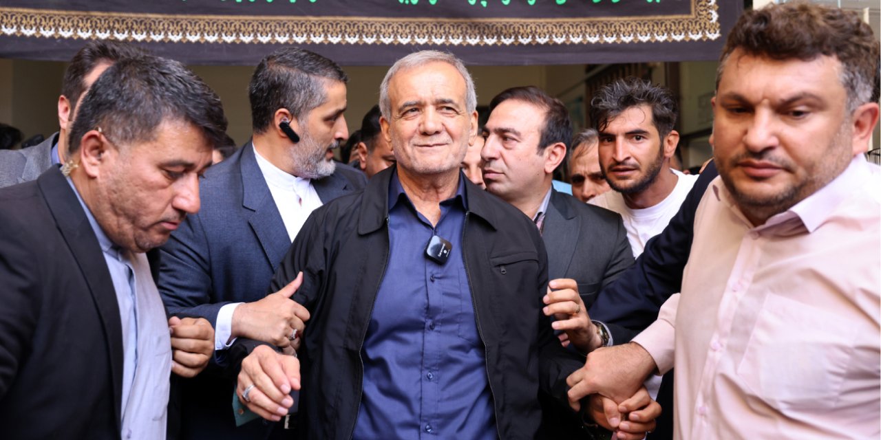 İran’da muhafazakar aday kaybetti, reformist aday Pezeşkiyan Cumhurbaşkanı oldu