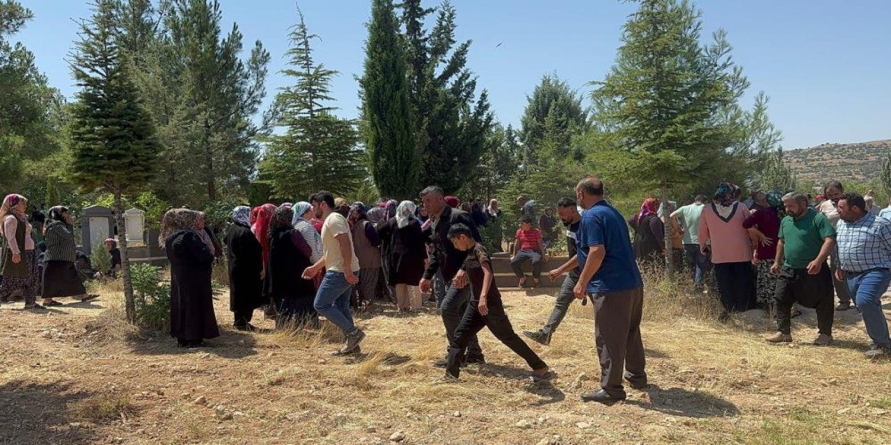 Gaziantep'te gölette boğulan 2'si kardeş 3 kişi defnedildi