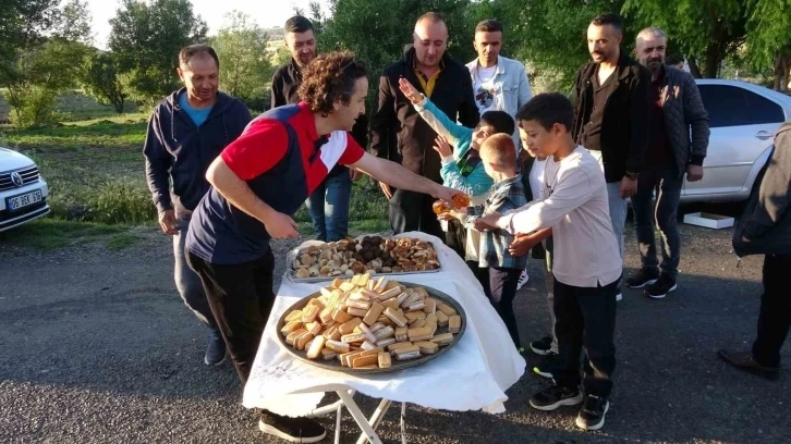 Köyde yarım asırdır toplu bayramlaşma geleneği sürüyor