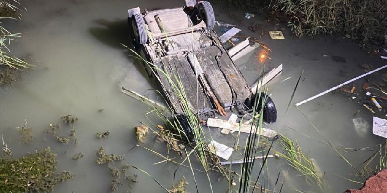 Antalya'da otomobil kanala uçtu: 1 ölü, 4 yaralı