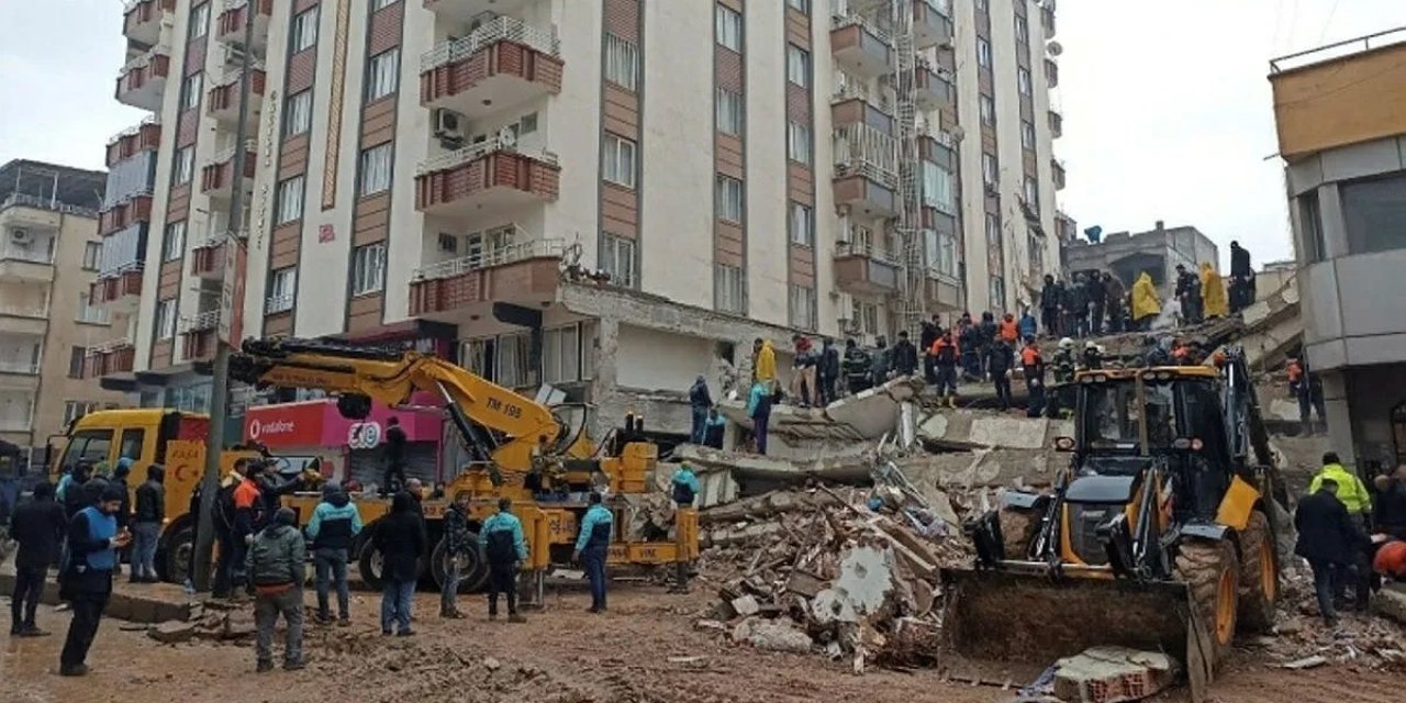 Nizip’te depremde 51 kişiye mezar olan davada ilginç karar