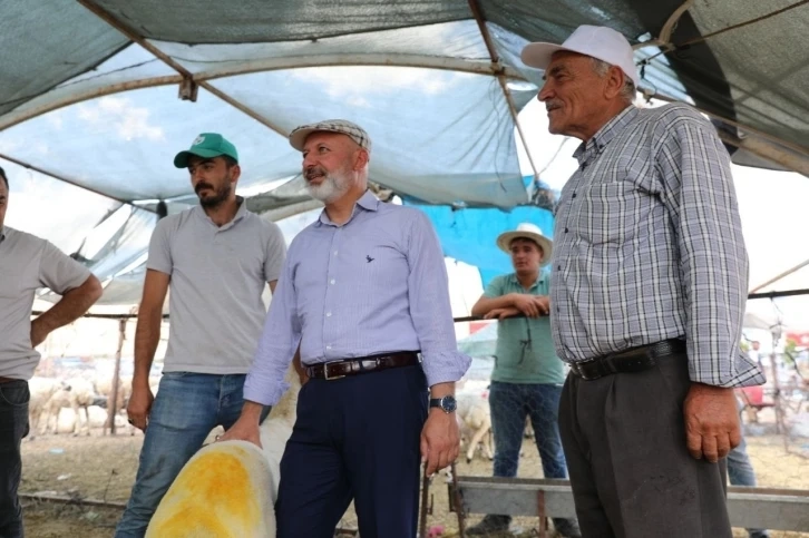 Belediyeden kurban hizmeti, vatandaşları çok memnun ediyor