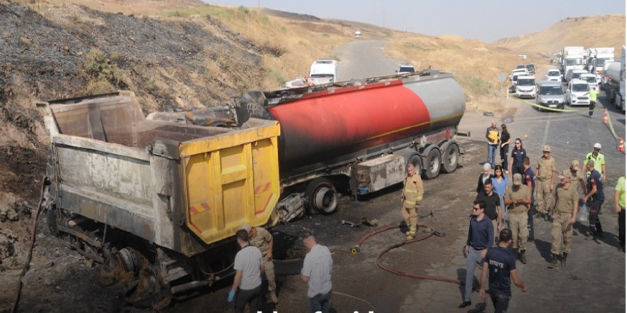 Korkunç kazada Hafriyat kamyonu tır ile çarpıştı: 1 ölü, 1 yaralı