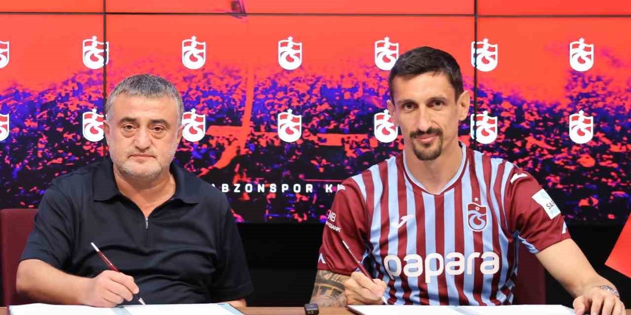 Karadeniz ekibi Trabzonspor, Stefan Savic ile sözleşme yaptı