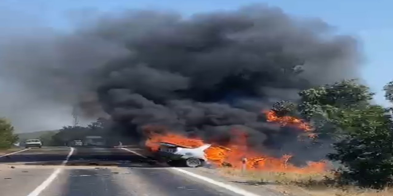 Kaza yapan otomobil alev topuna döndü: 2'si çocuk 5 kişi yaralandı