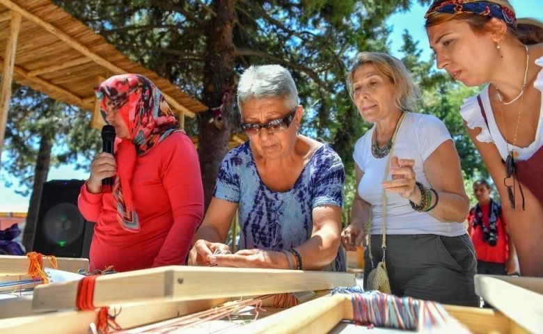 Mersin Darısekisi Örnek Köyü'nde 'Çarpana Atölyesi'ne büyük ilgi