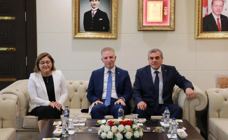 Vali Gül ve Fatma Şahin’in Şanlıurfa ziyareti