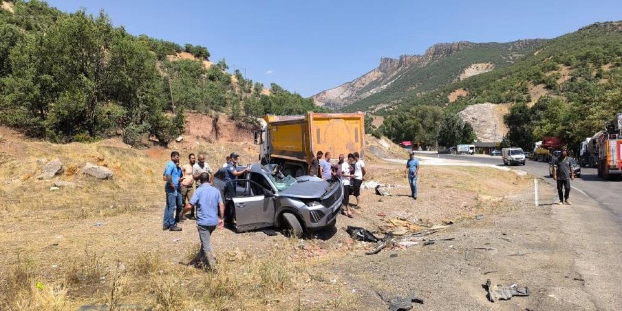 Tunceli’de feci  kaza: 2 ölü 7 yaralı