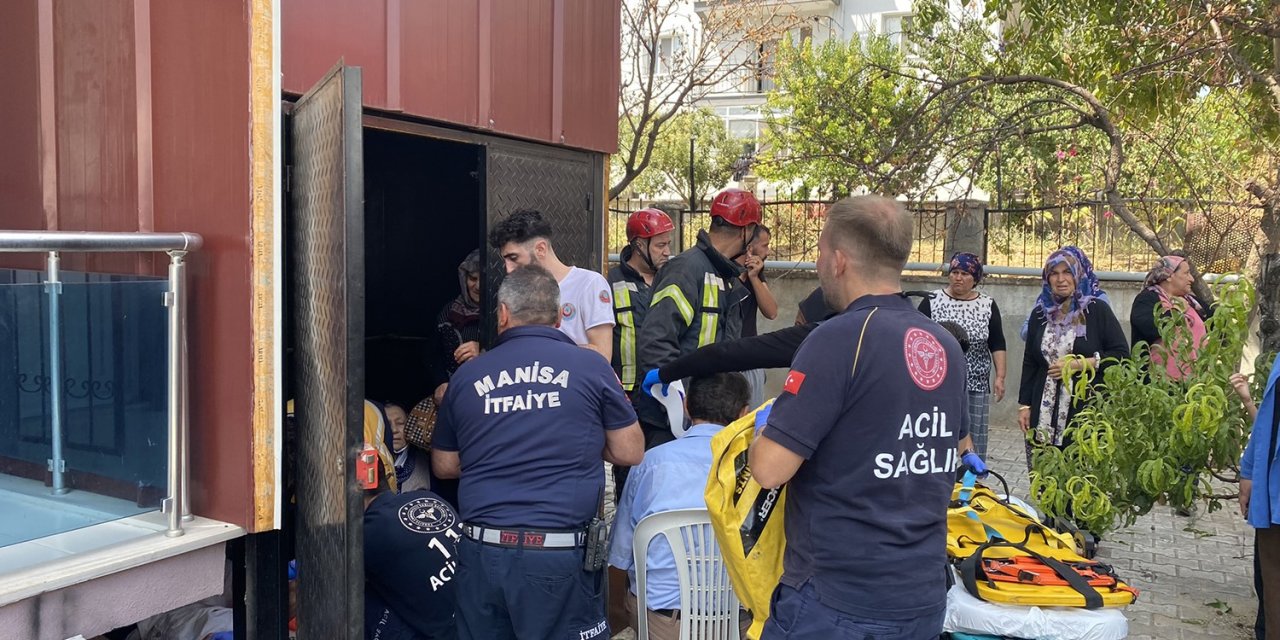 Asansör 10 metreden zemine çakıldı: 1’i engelli 4 yaralı