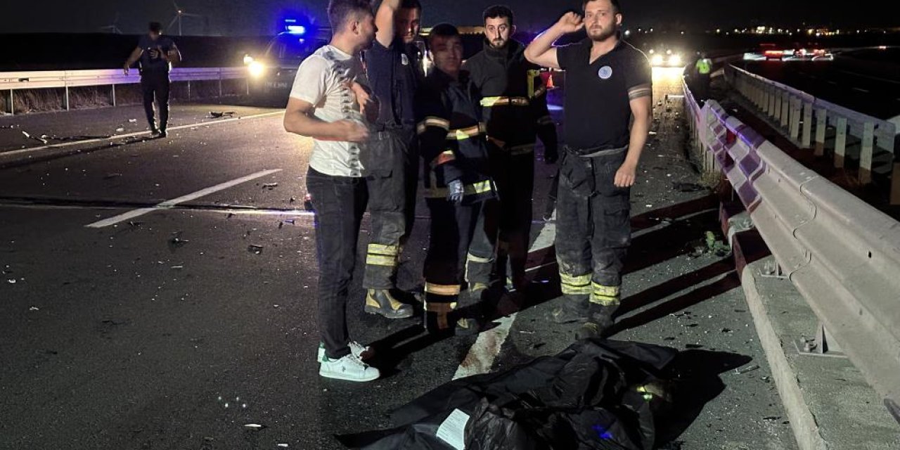 Tekirdağ'da ters yöne giren motosikletli arabayla kafa kafaya çarpıştı: 1 ölü, 5 yaralı