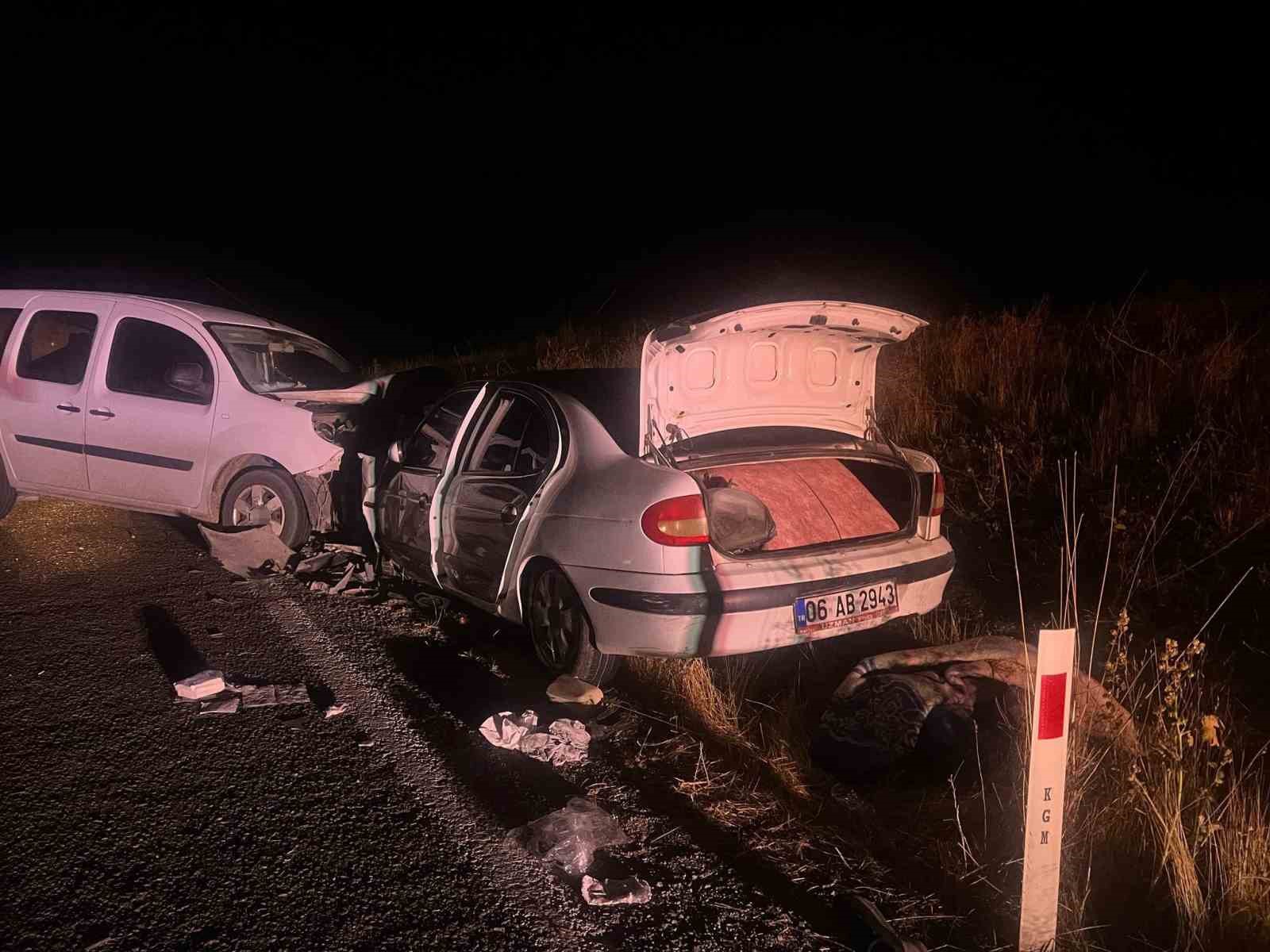 Kahramanmaraş’ta otomobiller çarpıştı 11 yaralı var