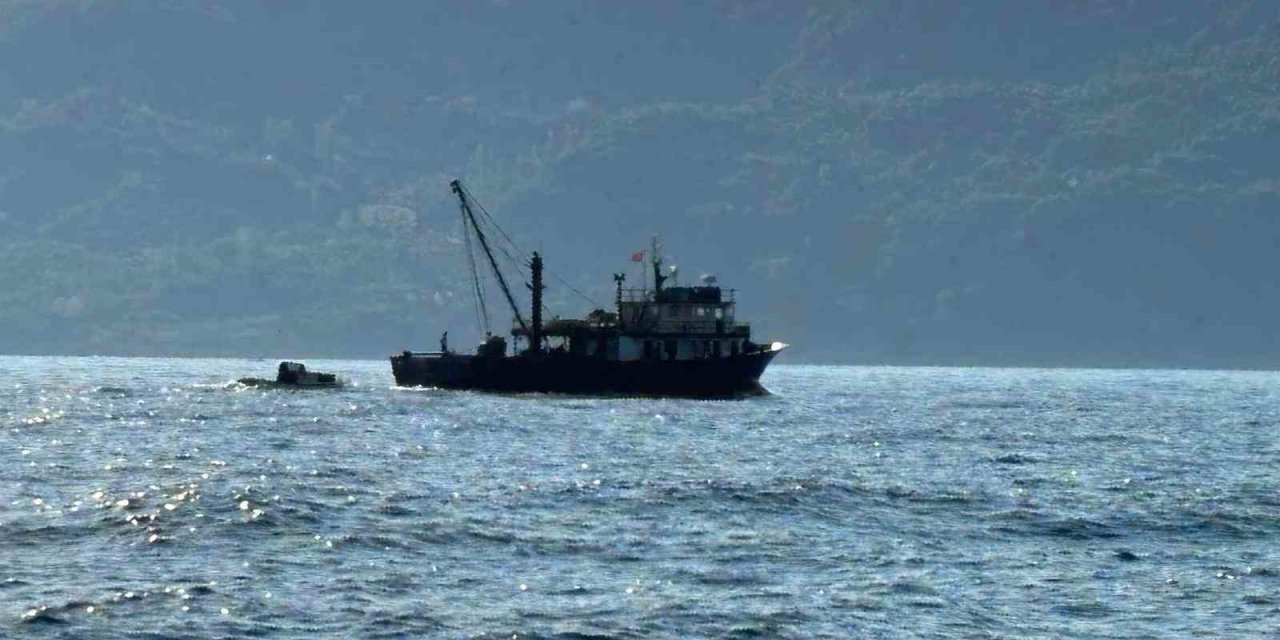 Teknesi ile kaybolan balıkçıya ulaşıldı