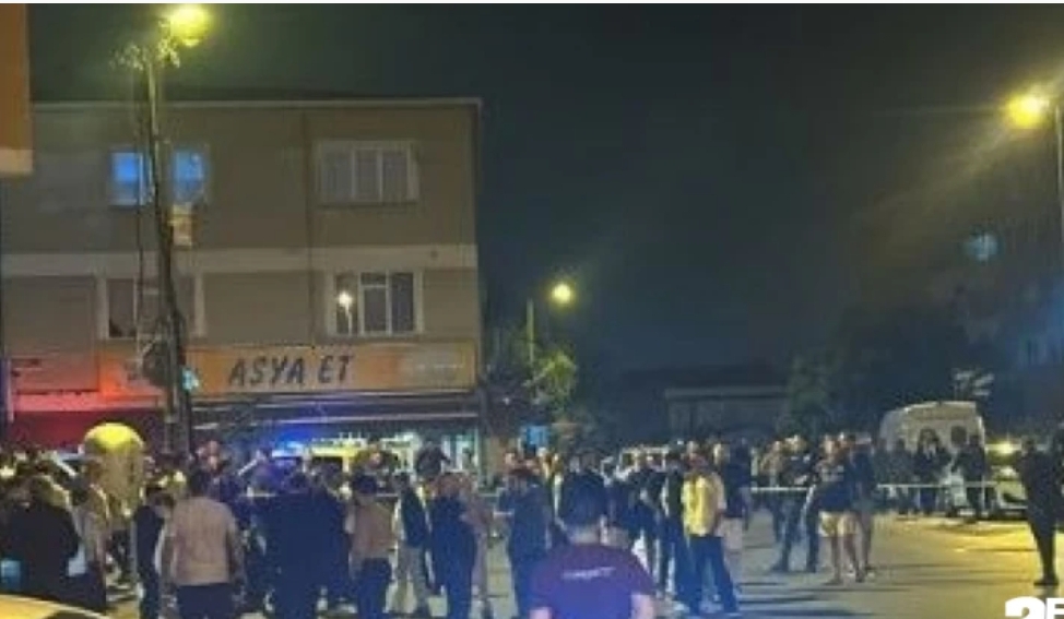 Ümraniye’de bir kişi Polisin silahını alıp ateş açtı: 2 polis yaralı