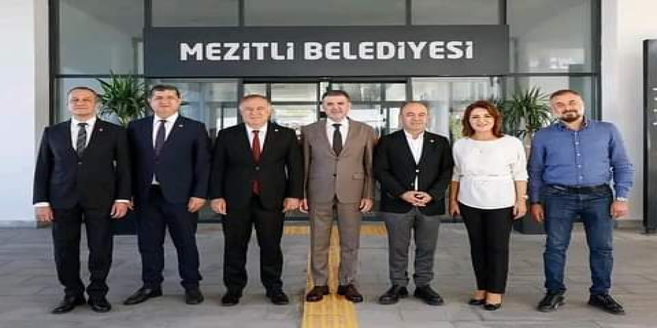 CHP'nin üst düzey yöneticileri Mezitli'de