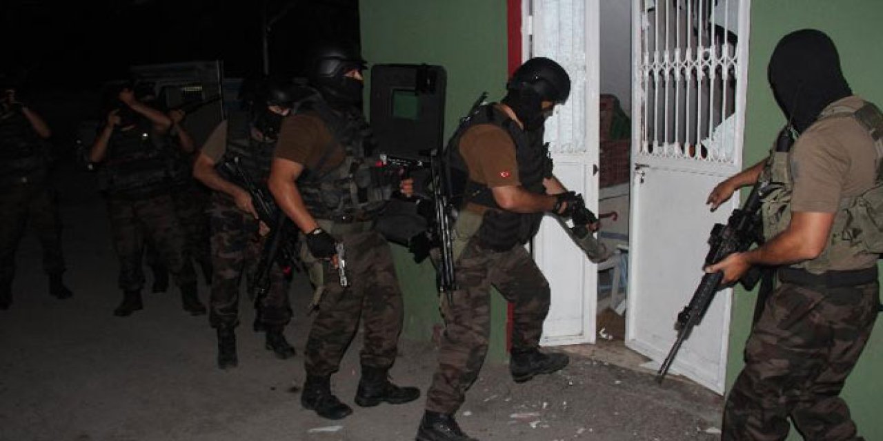 Özel harekat polisinde operasyon: 5 gözaltı