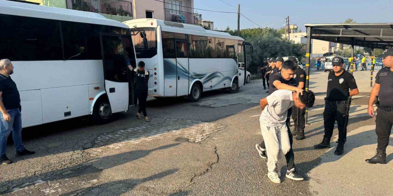 Osmaniye'de kız çocuğuna cinsel istismardan 10 kişi tutuklandı